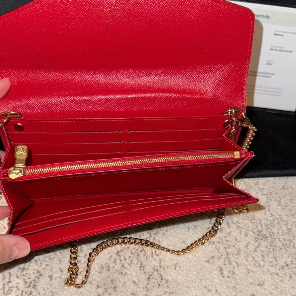 Louis Vuitton Brown Checkered Clutch with Gold Chain - Picture 2 of 5